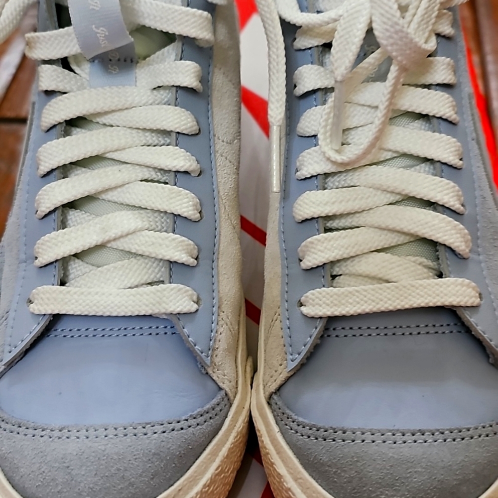 Nike Blazer Mid '77 Dance in Blue Whisper size 6Y